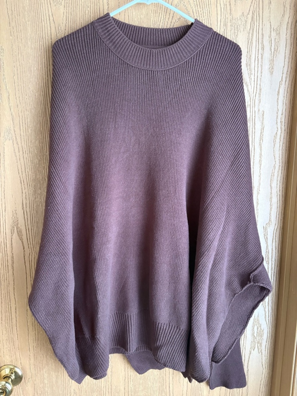 Women’s Relaxed Pullover Sweater - brown